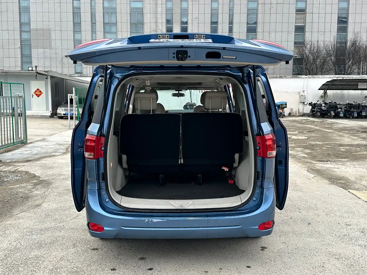 SAIC Maxus Maxus G10 2016 2.4L Manual Elite фото 12