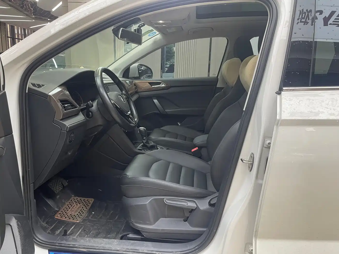 Volkswagen Tharu 2019 280TSI 2WD Luxury Edition China V фото 9