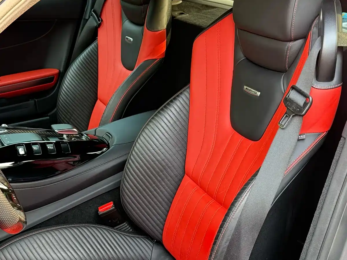 MERCEDES-BENZ AMG GT