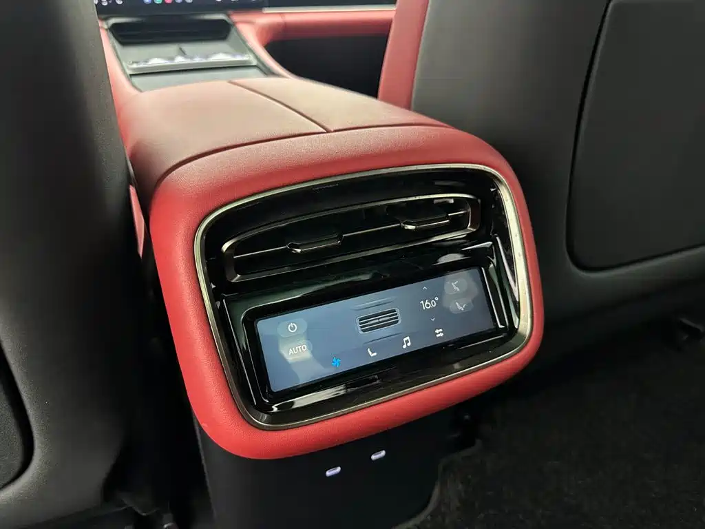 Exeed Exlantix ES 2025 2025 Range Extender Max Urban Assist