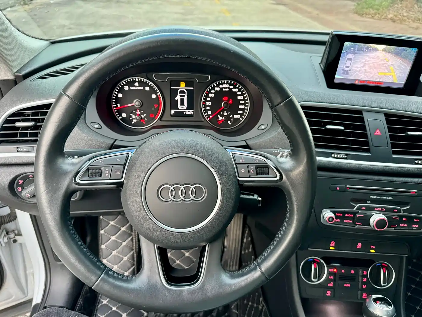 Audi Q3 2018 30th Anniversary Edition 30 TFSI Fashion фото 9