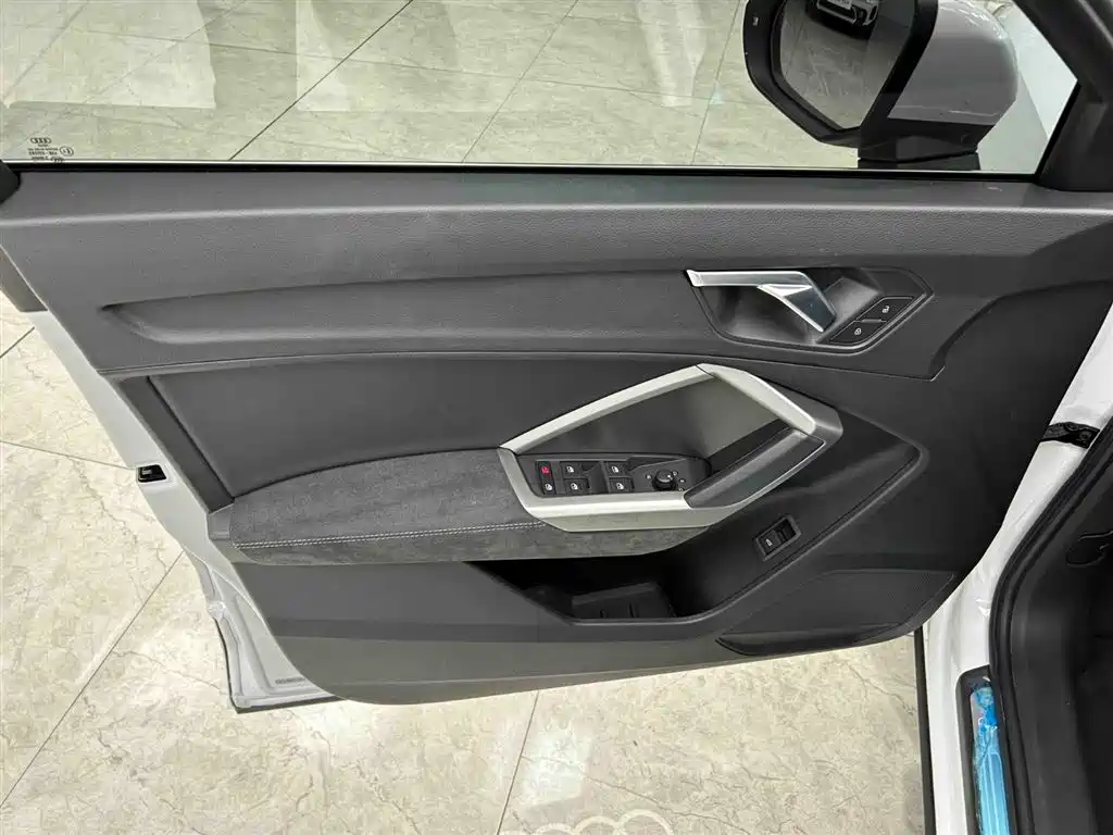 Audi Q3 2022 35 TFSI Fashion Dynamic фото 10