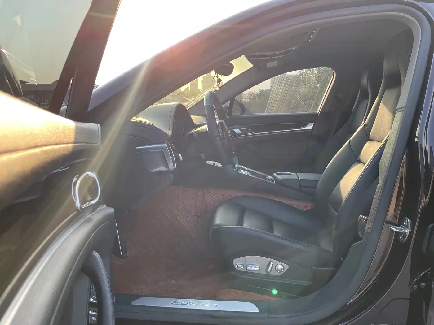 Porsche Panamera 2016 Panamera Executive Edition 3.0T фото 4