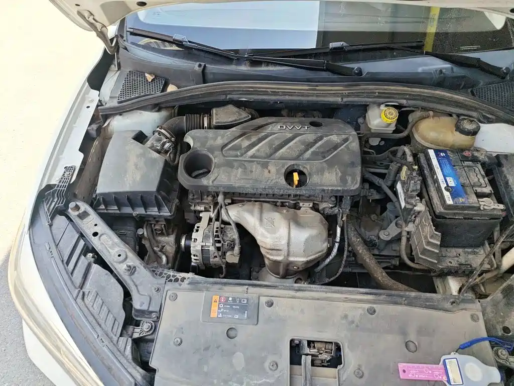 Фото 20 - Roewe i5