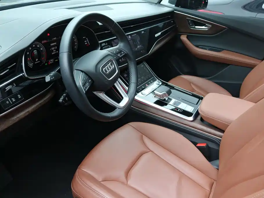 Audi Q7 2024 2024 45 TFSI quattro S line Black Warrior