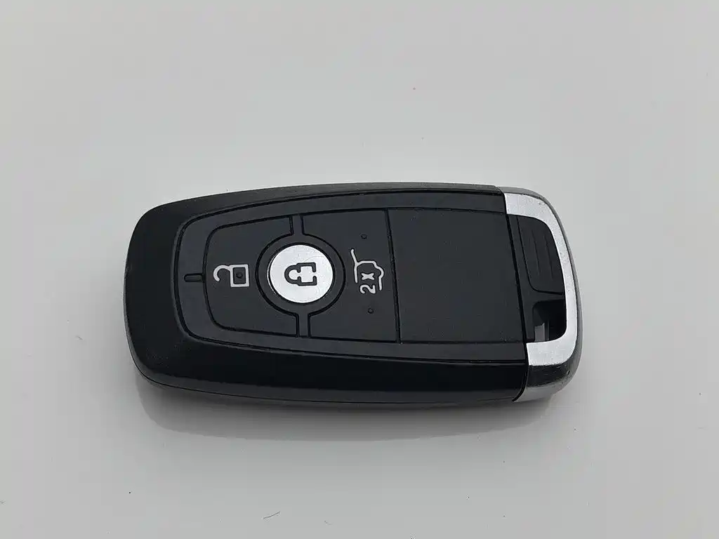Photo 19 - Ford Escape