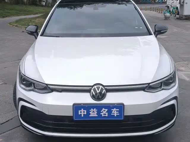 Volkswagen Golf 2023