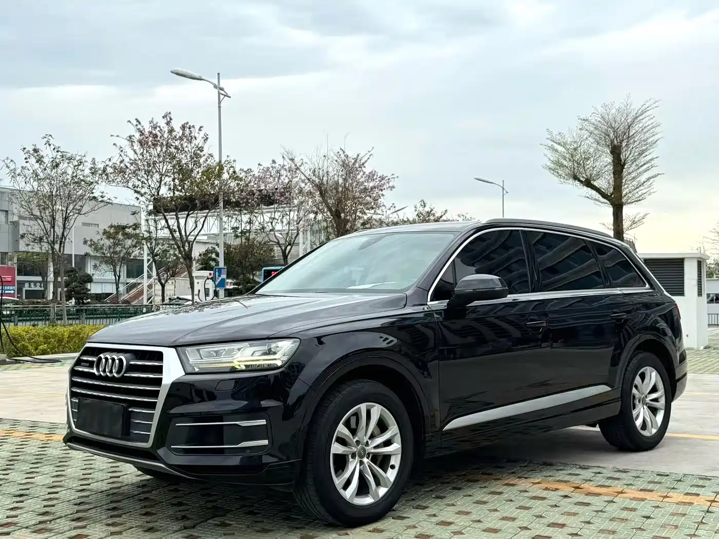 AUDI Q7