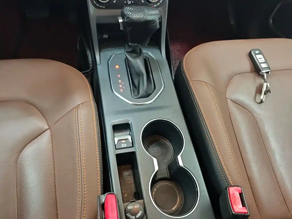 FAW Senya R7 2018 2017 Model 1.6L Automatic Prestige
