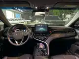 Фото 3 - Toyota Camry