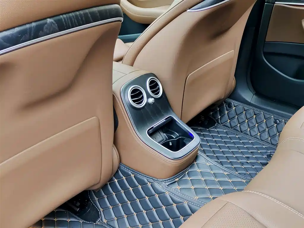 Mercedes-Benz E-Class 2023 E 260 L Sport фото 9