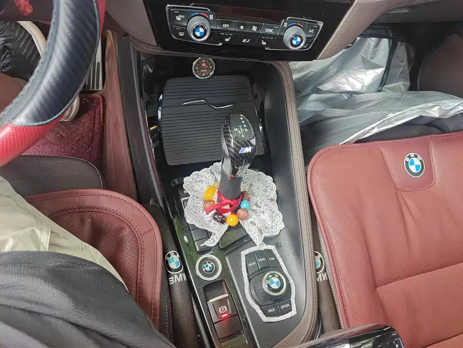BMW X1 2019 sDrive18Li Premium Model фото 15