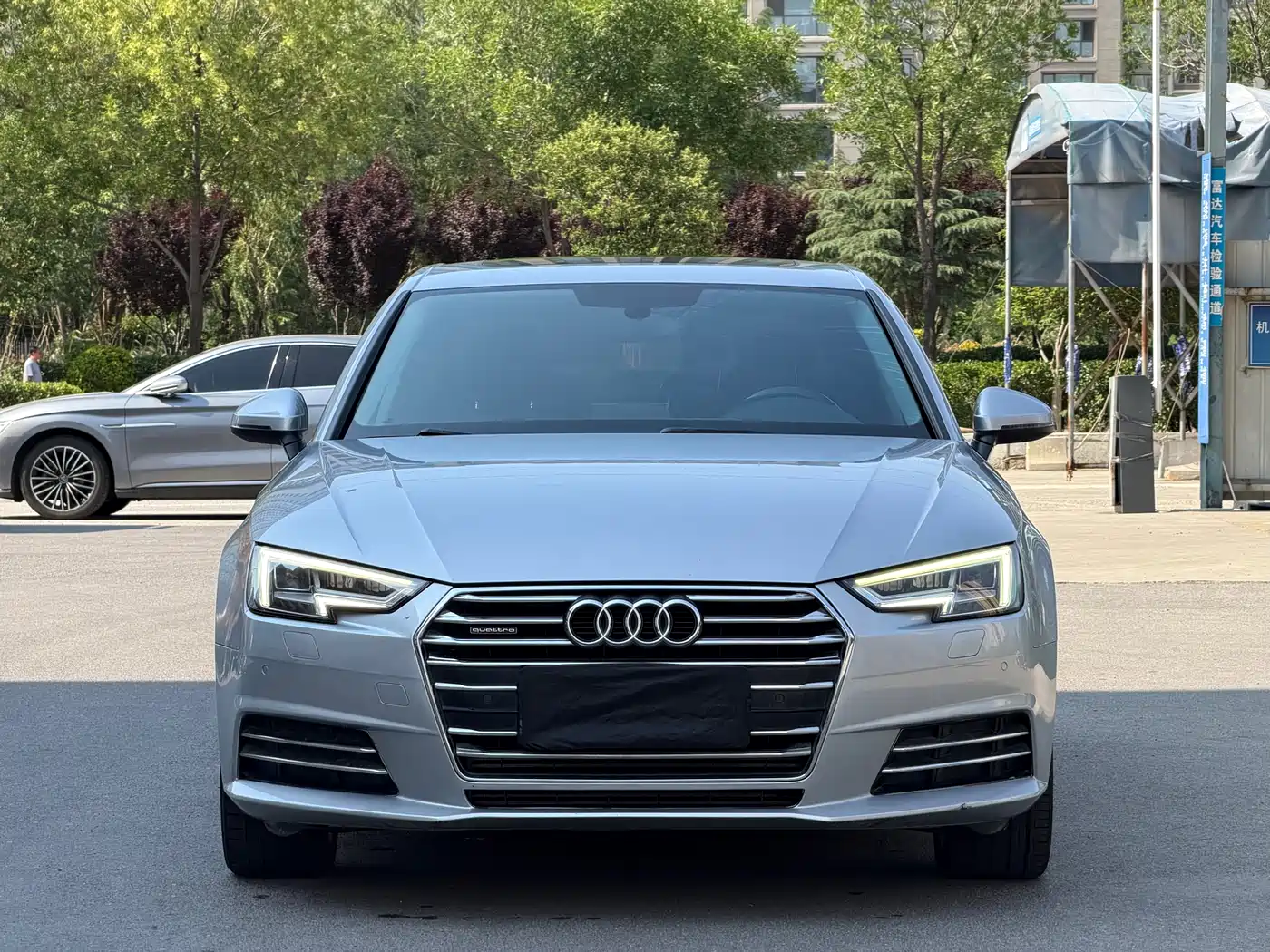 Audi A4L 2017 40 TFSI Fashion Edition фото 2
