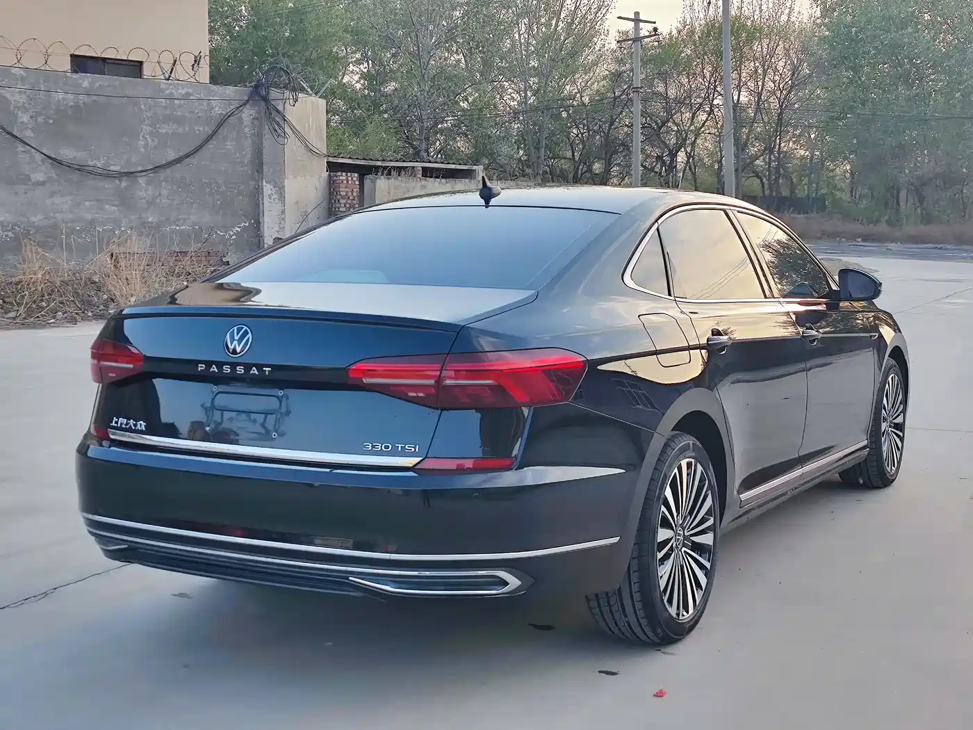 Volkswagen Passat 2021 Model 330TSI Luxury Edition фото 2