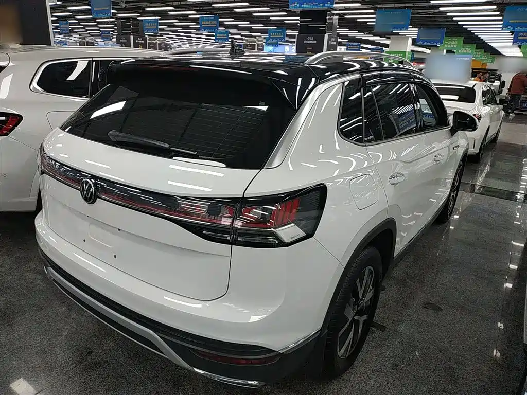 Volkswagen Tayron 2023 330TSI 2WD Luxury Plus Advanced Edition фото 7