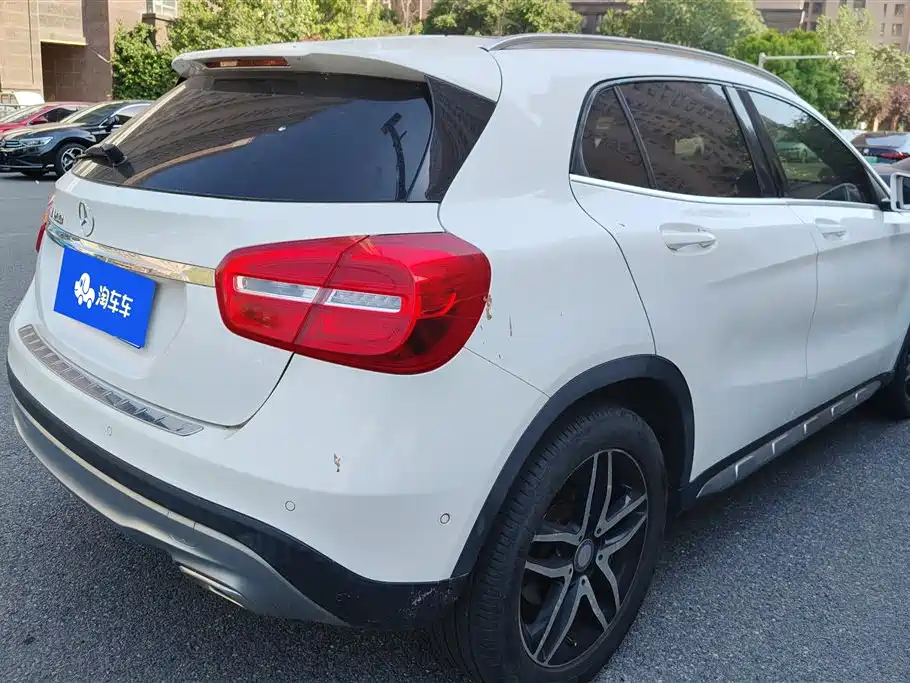 Mercedes-Benz GLA 2016 GLA 200 Fashion фото 3