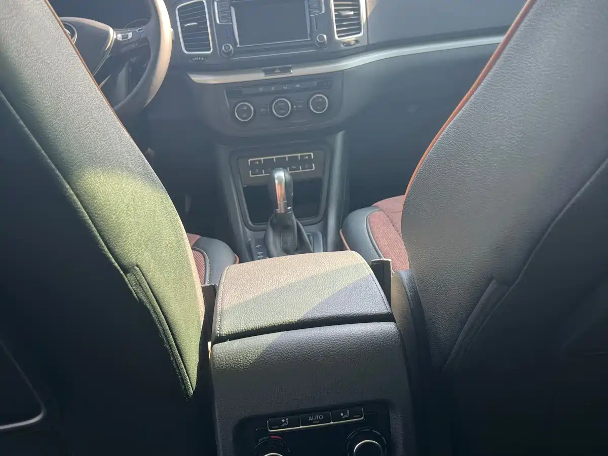 Volkswagen Sharan 2018 2016 380TSI Comfort 7-seater