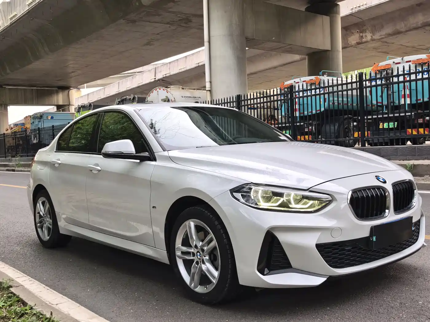 BMW 1 Series 2020 Model 120i M Sport Package фото 3