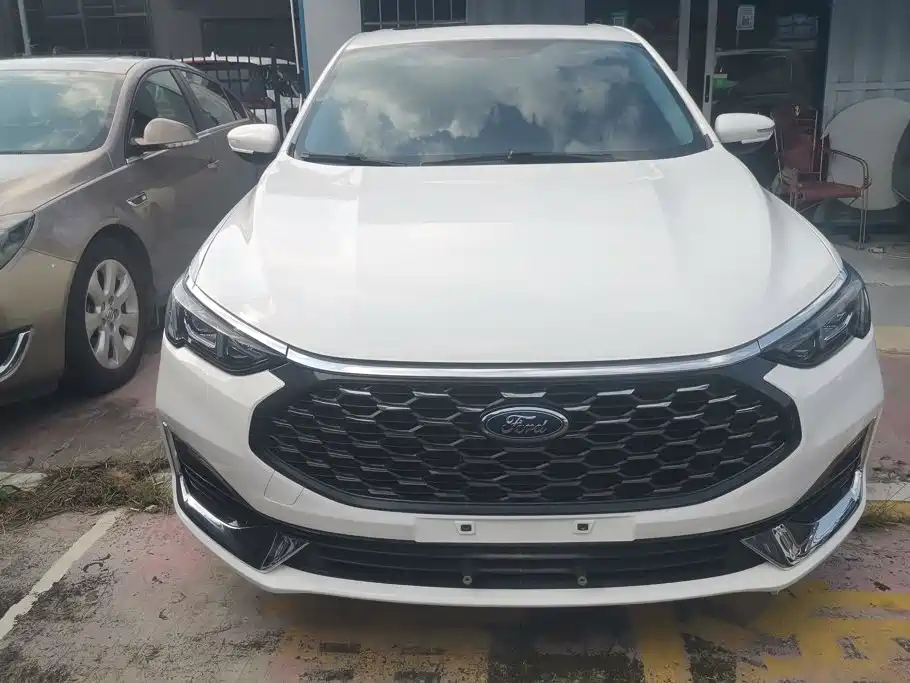 Ford Escort 2022 2021 1.5L Automatic Diamond Edition
