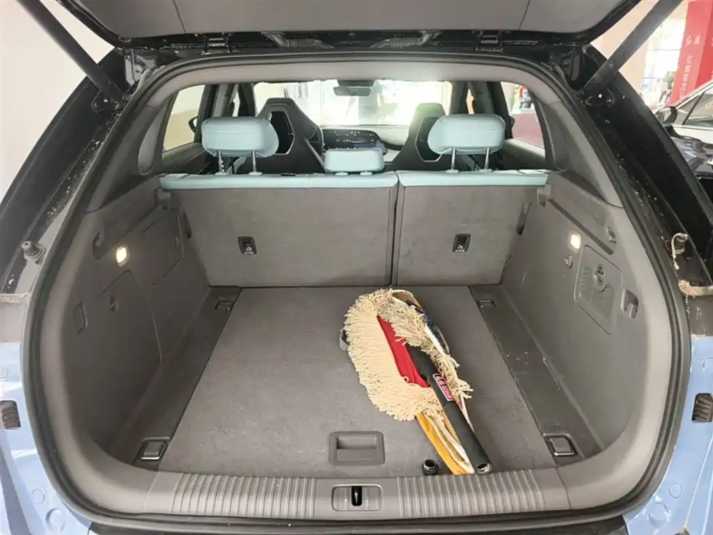 Hongqi Tian Gong 08 2025 730 Smart Selection Edition фото 16