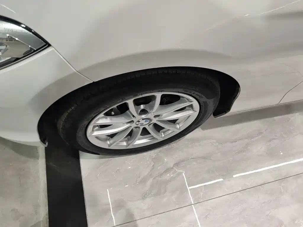 BMW 1 Series (Import) 2019 2018 118i Leading