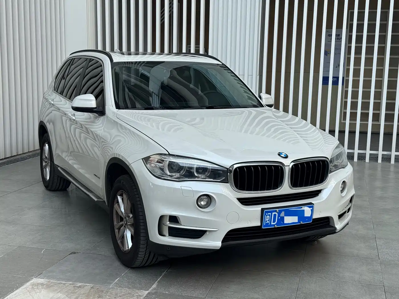 BMW X5 (Import) 2014 xDrive35i Leading фото 3