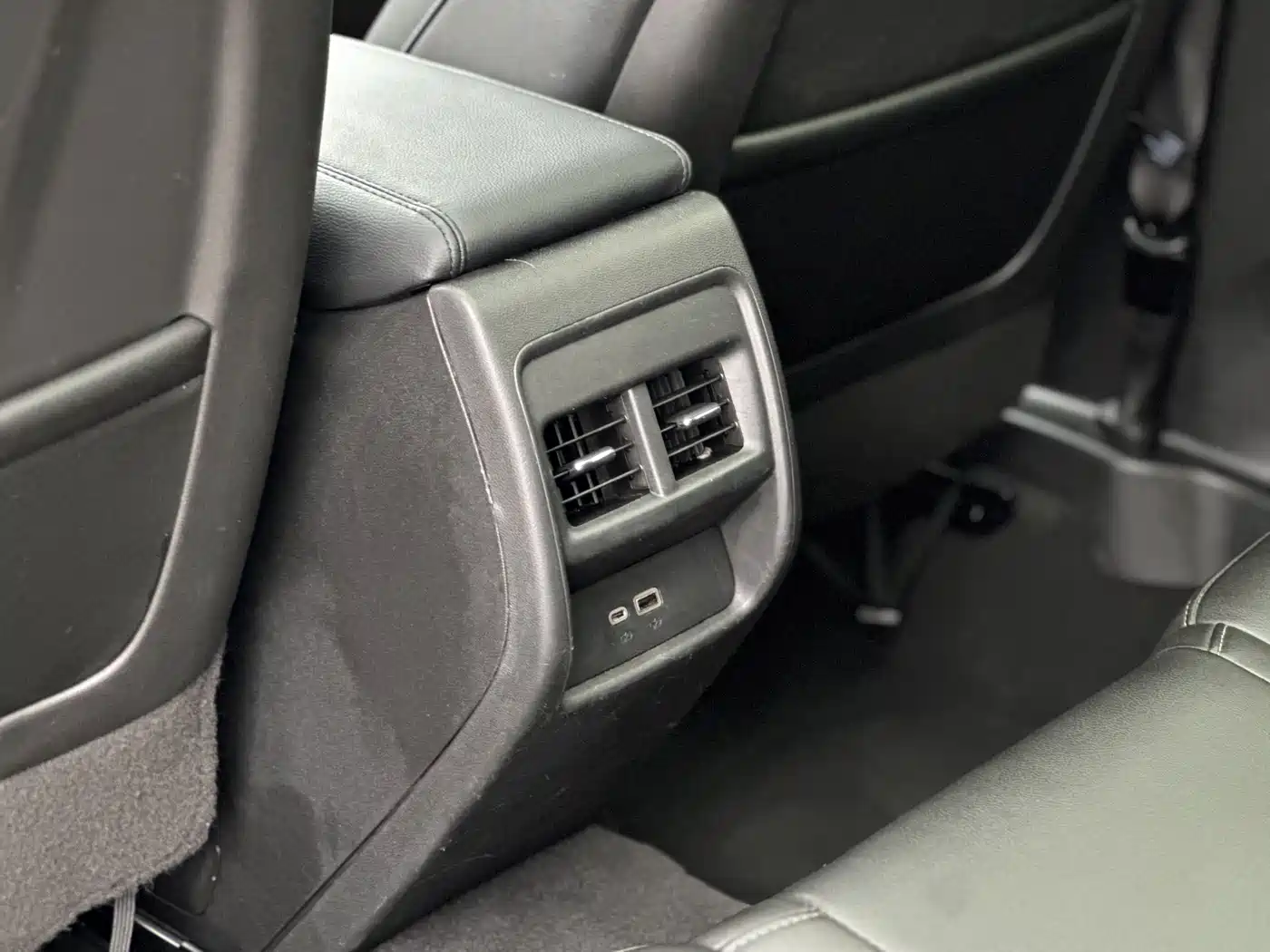 Cadillac XT4 2018 Model 28T 2WD Technology фото 6