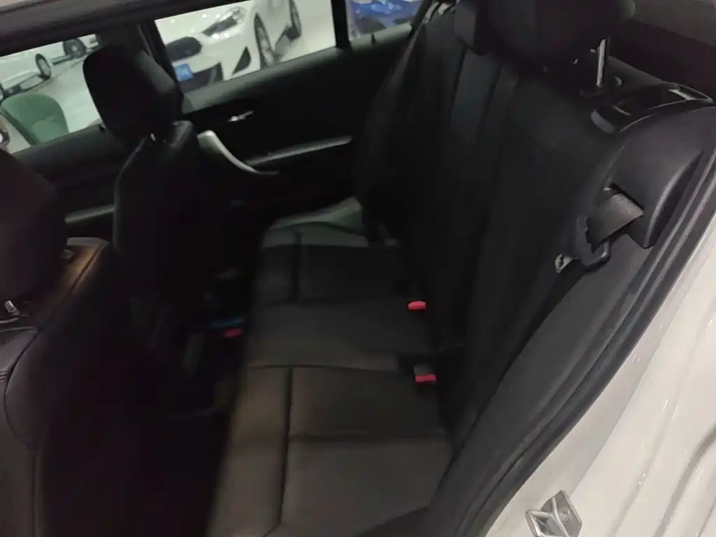 BMW 1 Series (Import) 2019 2018 118i Leading