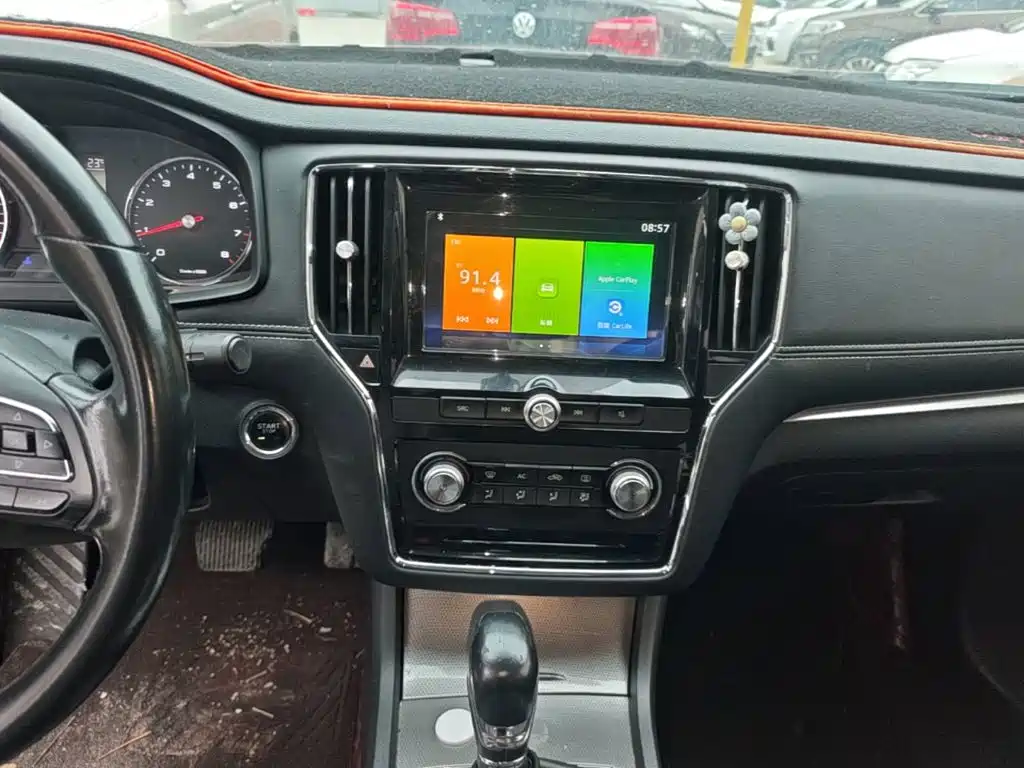 Roewe i6 2019 2018 20T Automatic Flagship Edition