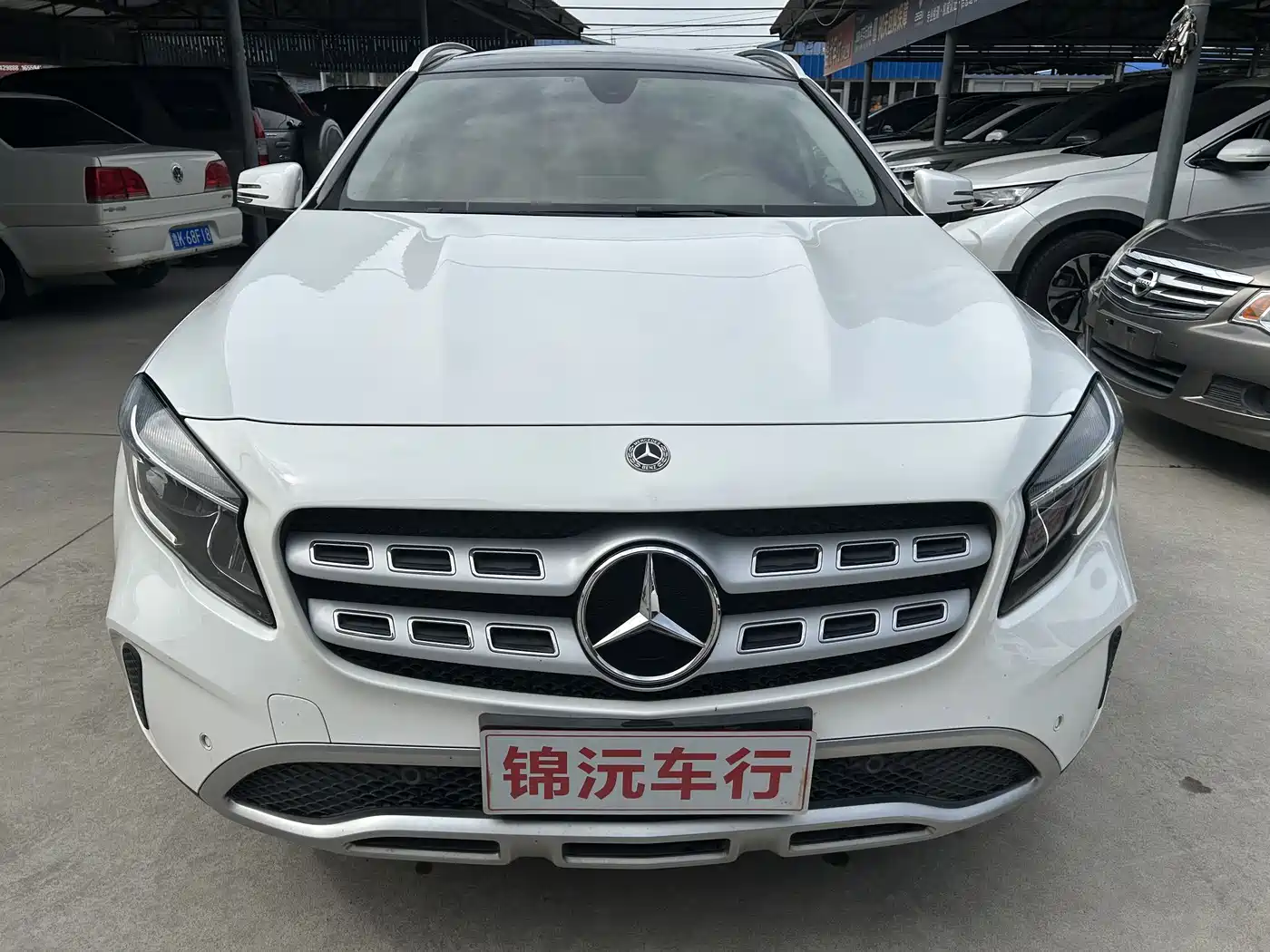Mercedes-Benz GLA 2017 GLA 200 Dynamic фото 2