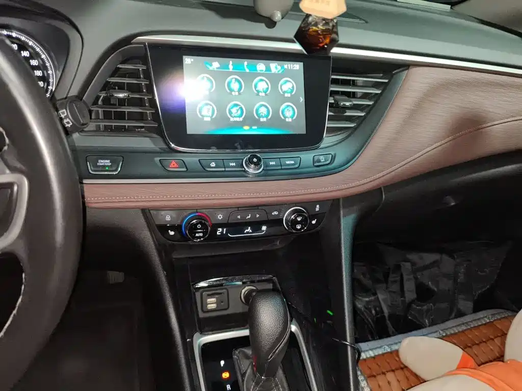 Фото 9 - Buick GL6