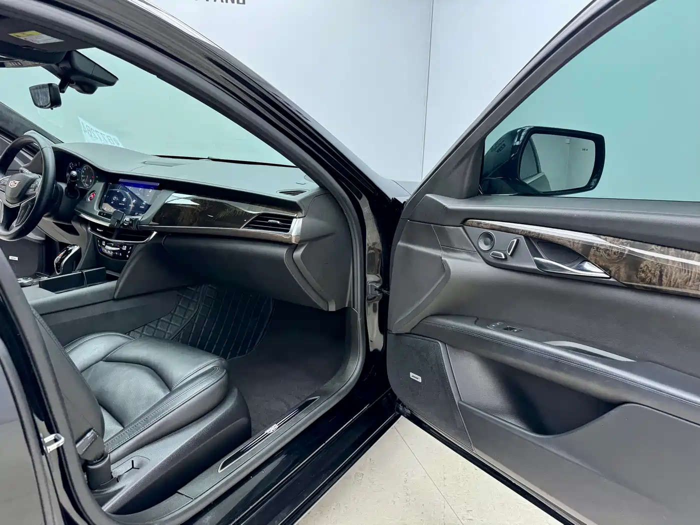 Cadillac CT6 2019 28T Luxury Model фото 13