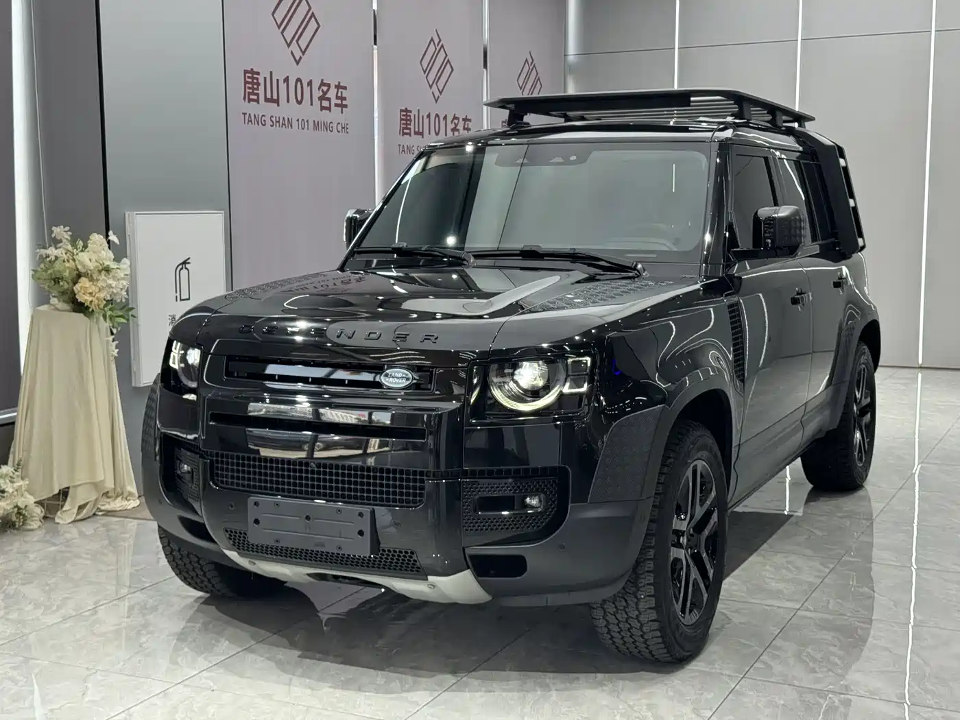 Land Rover Defender 2024 110 3.0T P400 Dark Special Edition