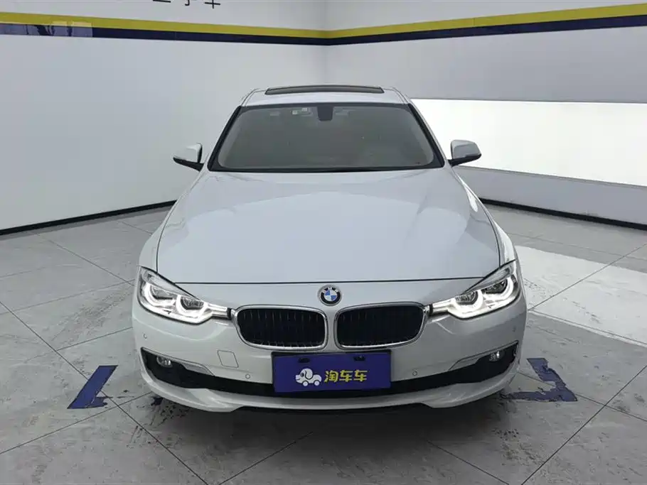 BMW 3 Series 2017 318Li Fashion фото 2
