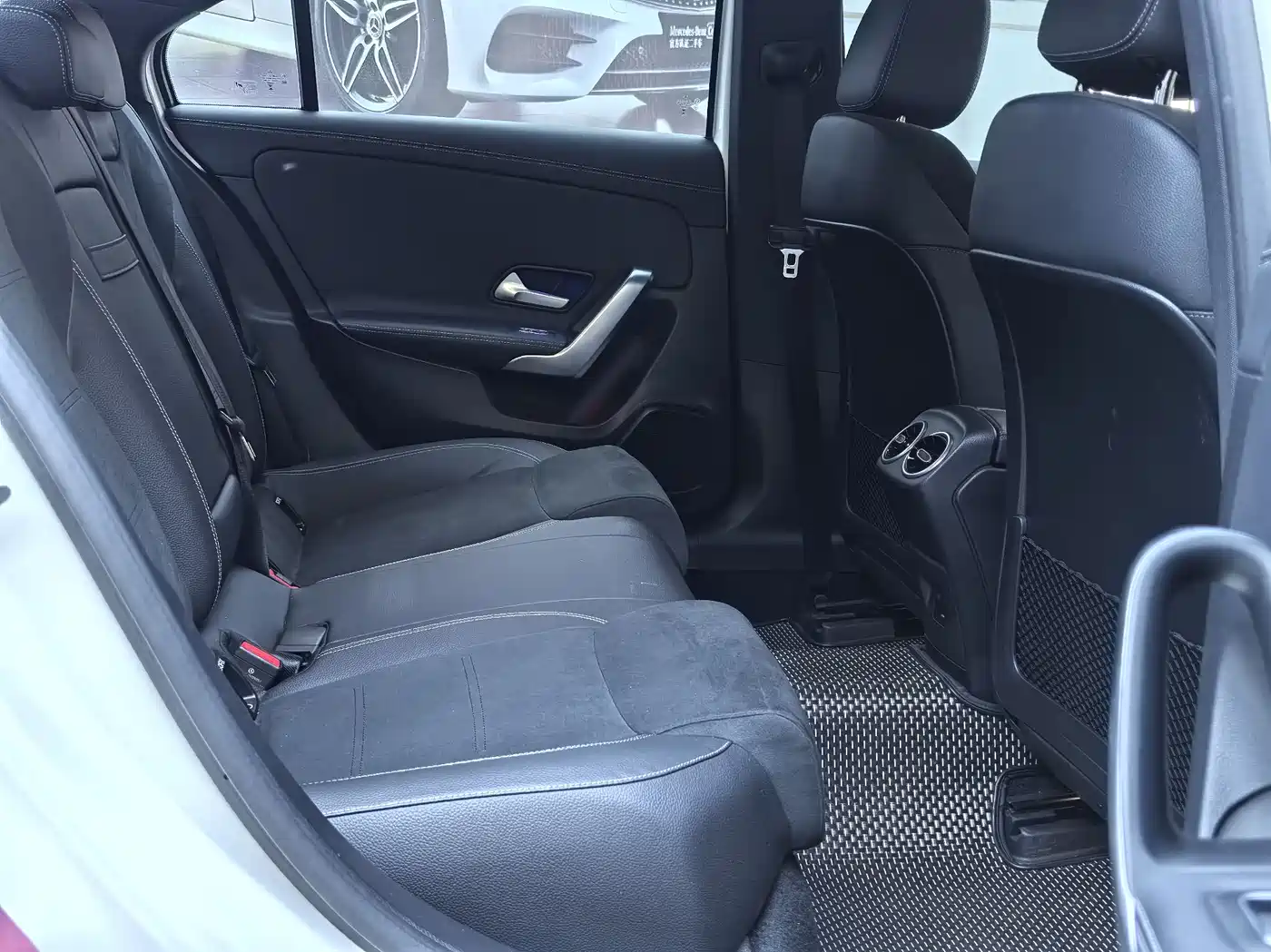 Mercedes-Benz A-Class 2022 Facelift III A 200 L Sport Sedan Fashion фото 19