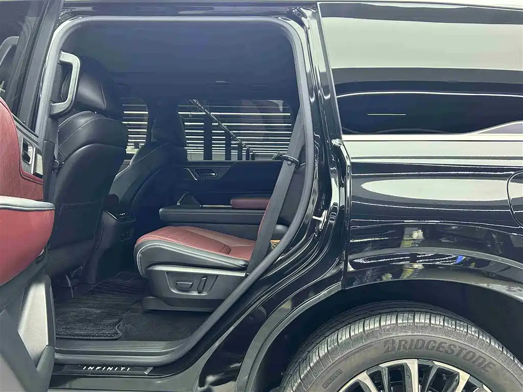 Infiniti QX80 2025 Autograph фото 7