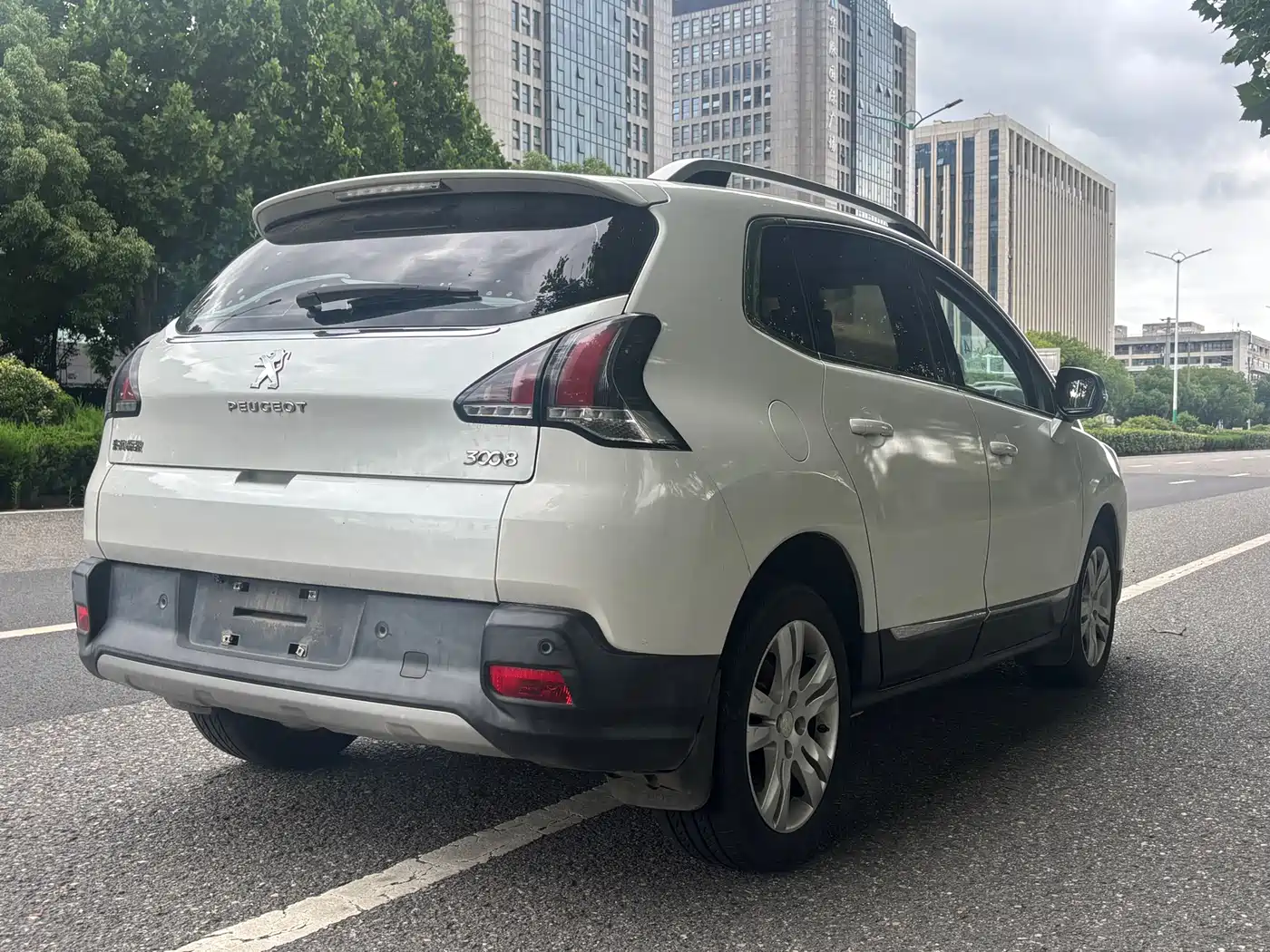 Peugeot 3008 2017 2016 2.0L Automatic Classic Edition