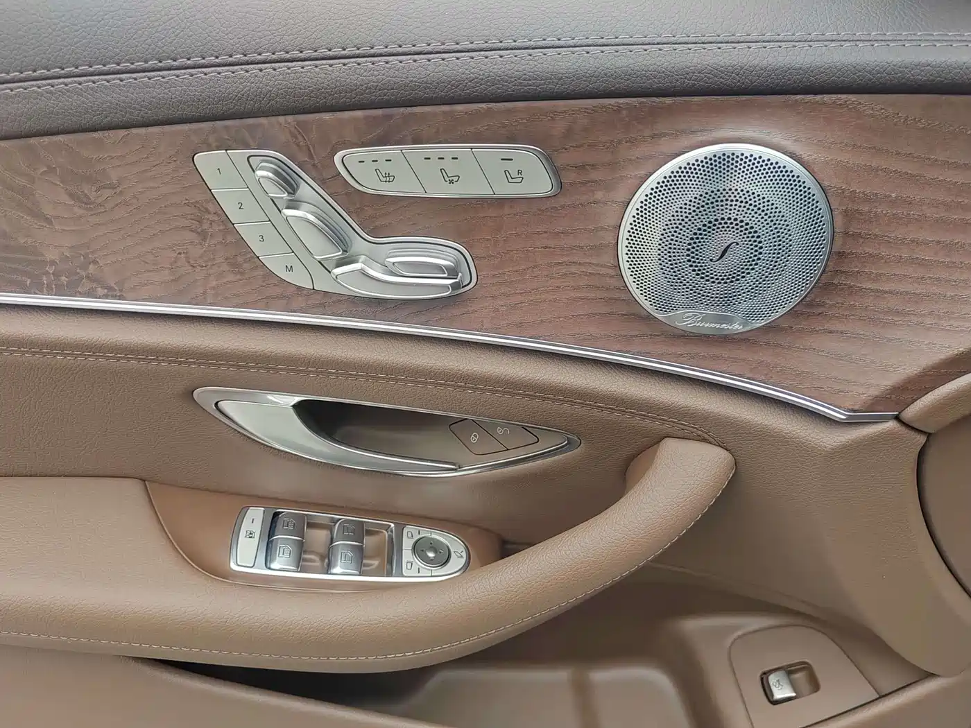 Mercedes-Benz E-Class 2020 E 300 L Luxury Model фото 14