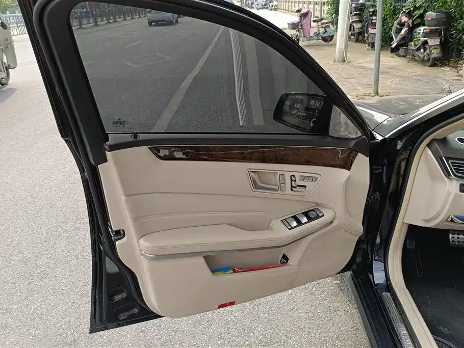 Mercedes-Benz E-Class 2015 Facelift E 200 L фото 7