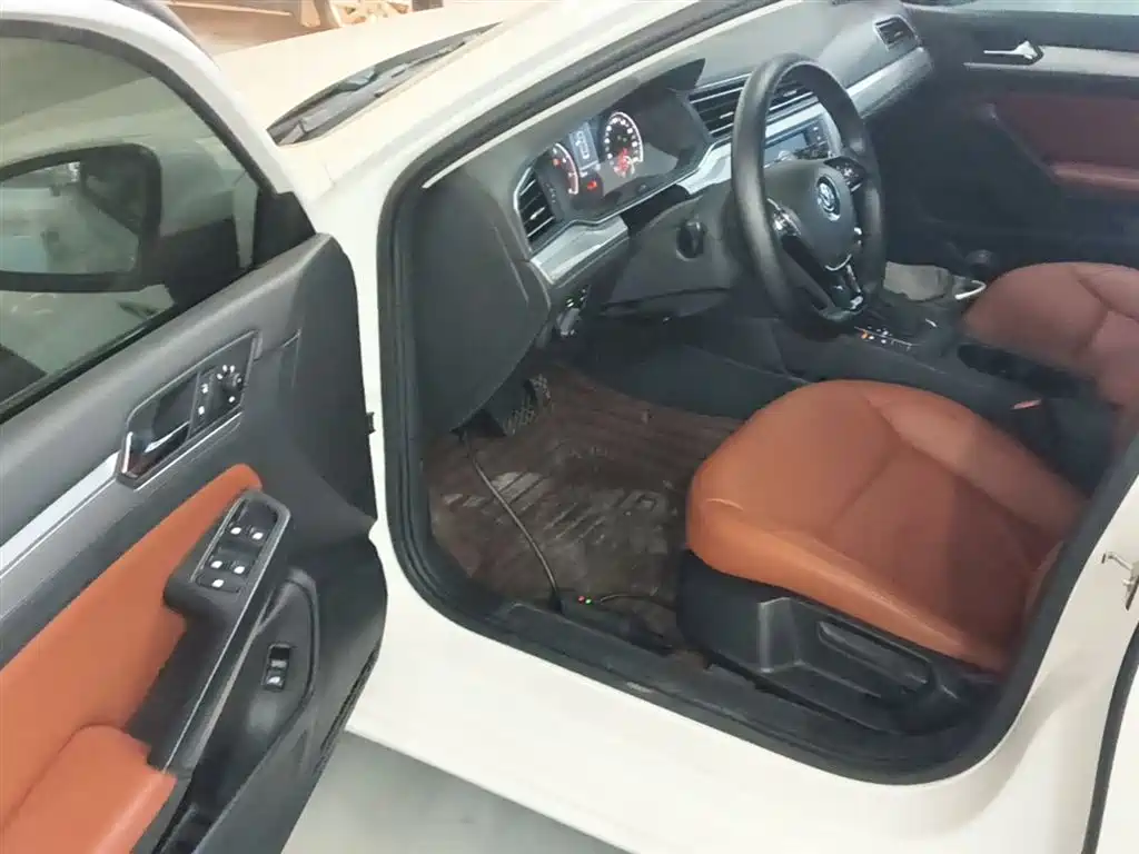 Volkswagen Lamando 2019 230TSI DSG Fashion Edition China VI фото 16