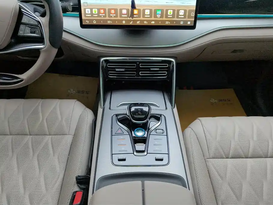 BYD Tang New Energy 2024 DM-i Honor Edition 112KM Premium фото 16