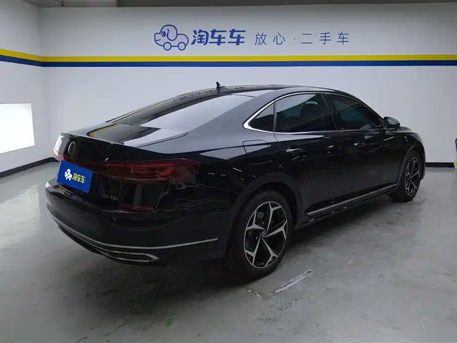 Volkswagen Passat 2023 Facelift 330TSI Starlight Elite Edition фото 3
