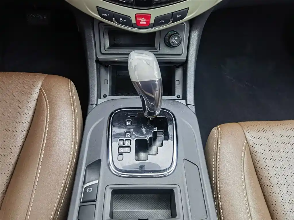 BYD S7 2015 2.0T Upgrade Automatic Premium фото 13