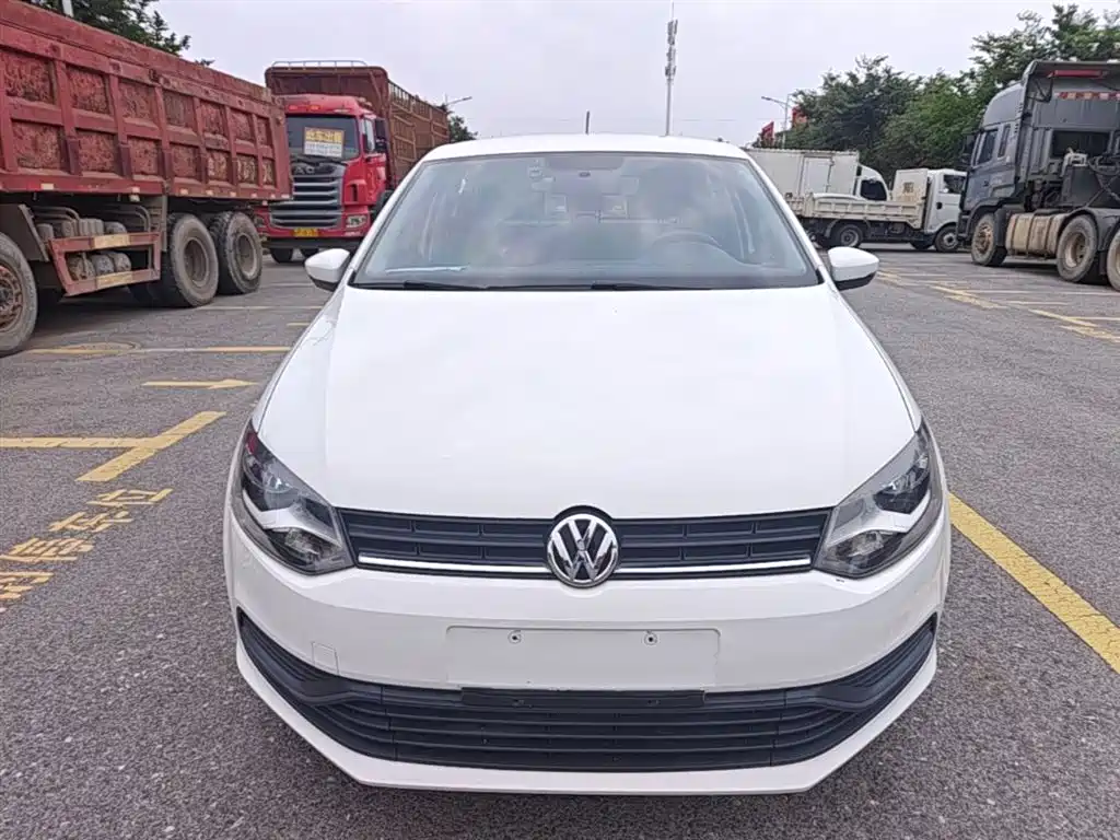Volkswagen Polo 2018 1.5L Auto Safe Drive фото 3