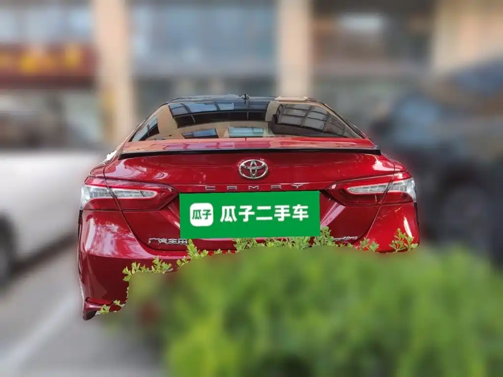 Фото 4 - Toyota Camry
