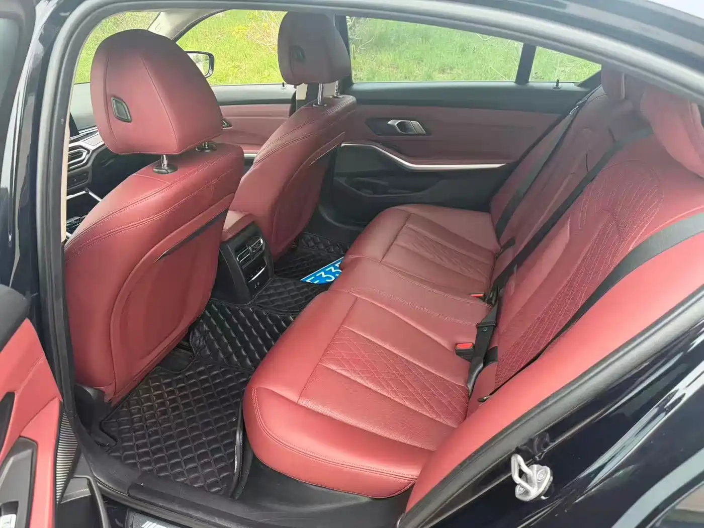 BMW 3 Series 2023 320Li M Sport Package фото 9
