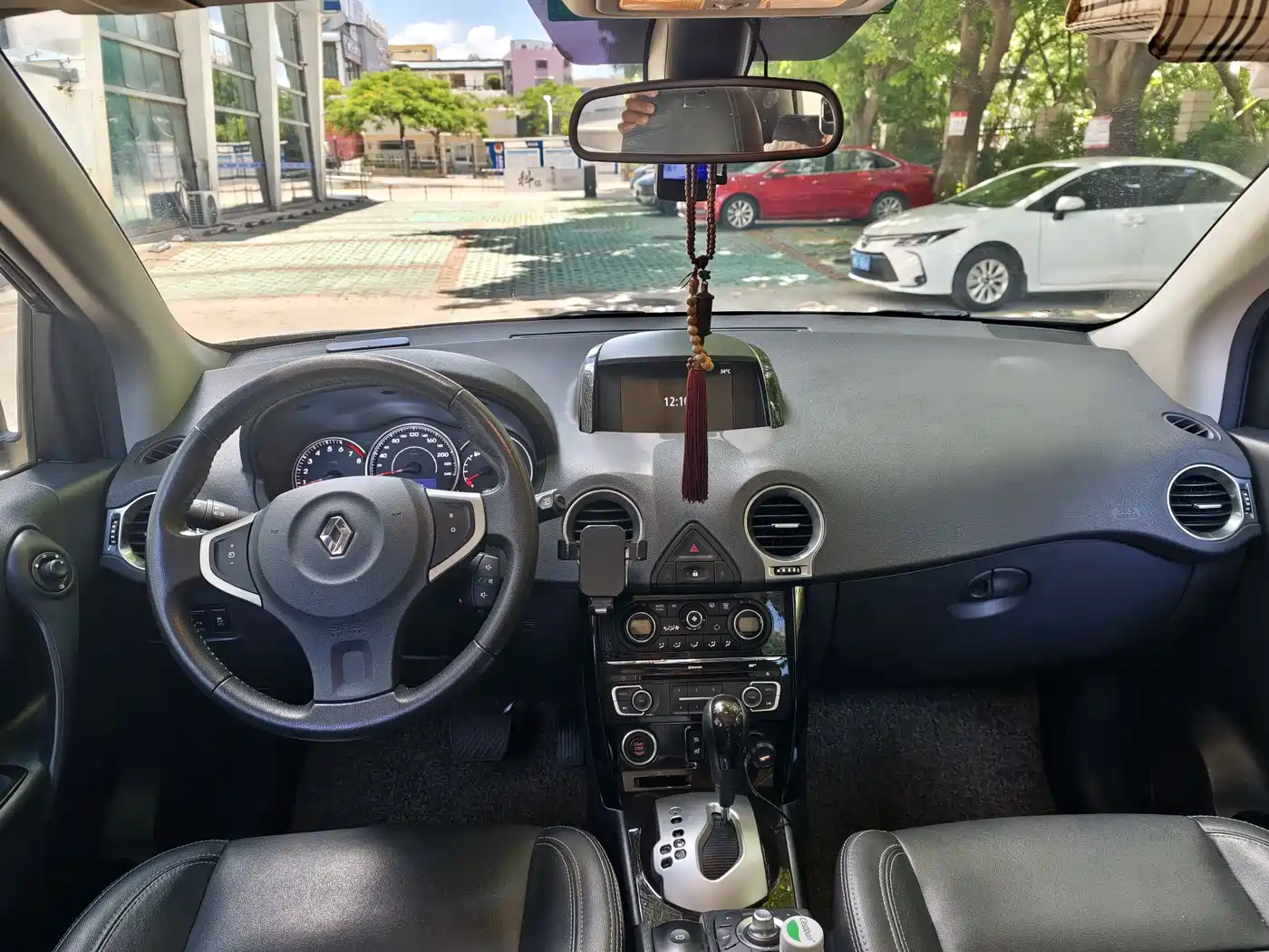 Renault Koleos (Import) 2014 2014 2.5L 2WD Comfort Edition