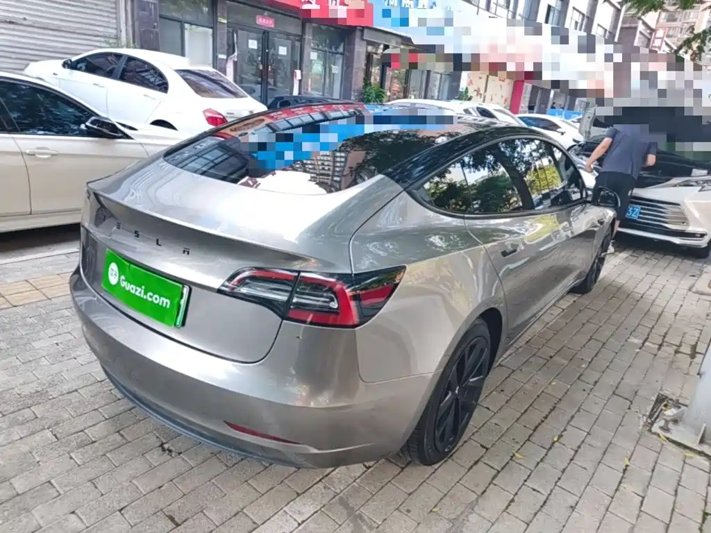 Фото 7 - Tesla Model 3