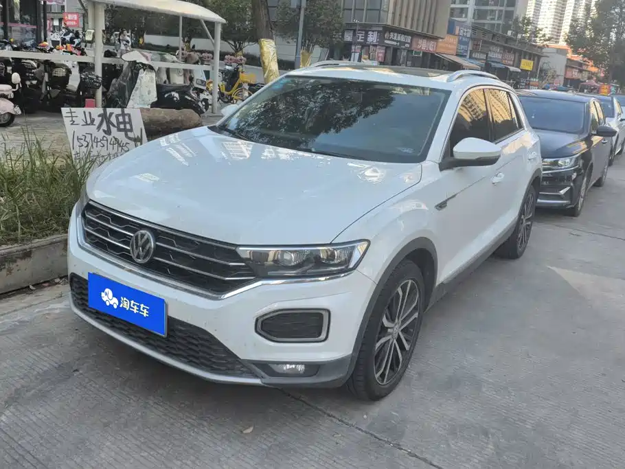 Photo 1 - Volkswagen T-ROC
