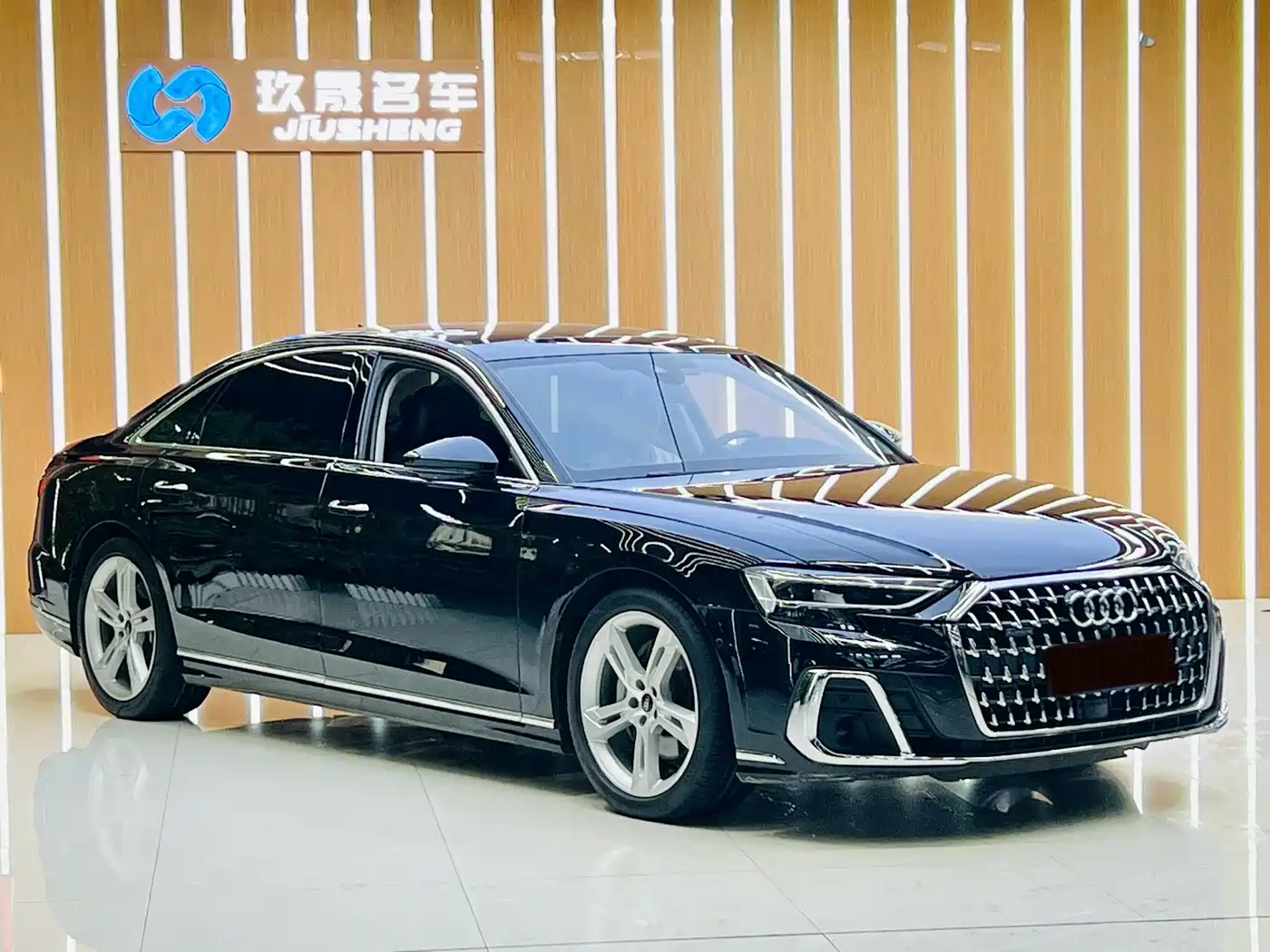 Audi A8 2024 Model A8L 50 TFSI quattro Premium Selection фото 3